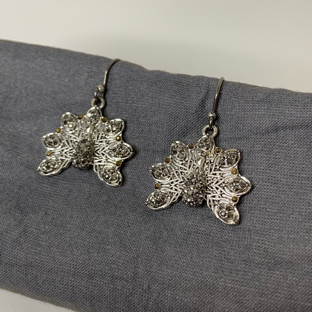 Lucky Brand Peacock Bedazzled Decorative Dangle Charm Silver Tone Earrings - Picture 5 of 9